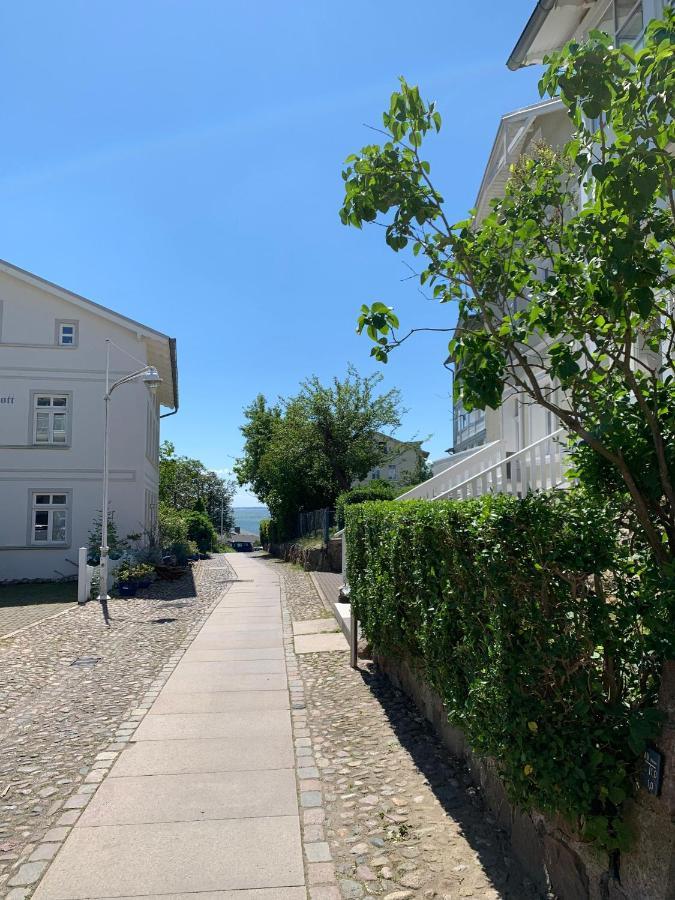 Villa-Rosengarten-Ferienwohnung-Baumhaus-Mit-Seeblick Sassnitz Buitenkant foto