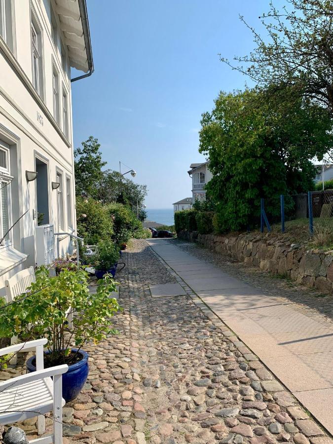 Villa-Rosengarten-Ferienwohnung-Baumhaus-Mit-Seeblick Sassnitz Buitenkant foto