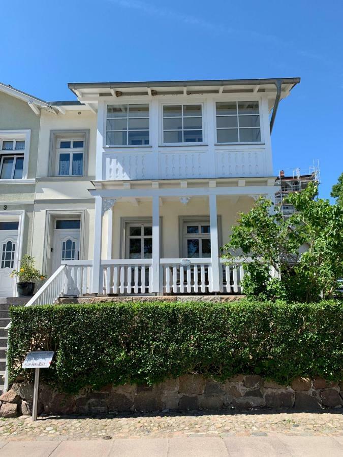 Villa-Rosengarten-Ferienwohnung-Baumhaus-Mit-Seeblick Sassnitz Buitenkant foto